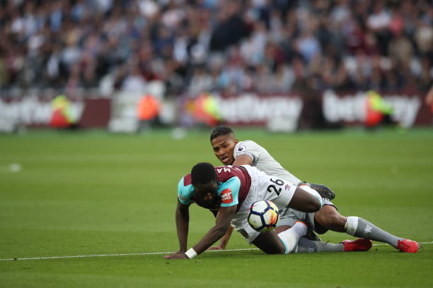 也符合行业 也符合行业