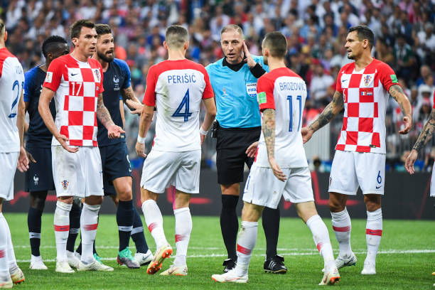 格外引人关 格外引人关