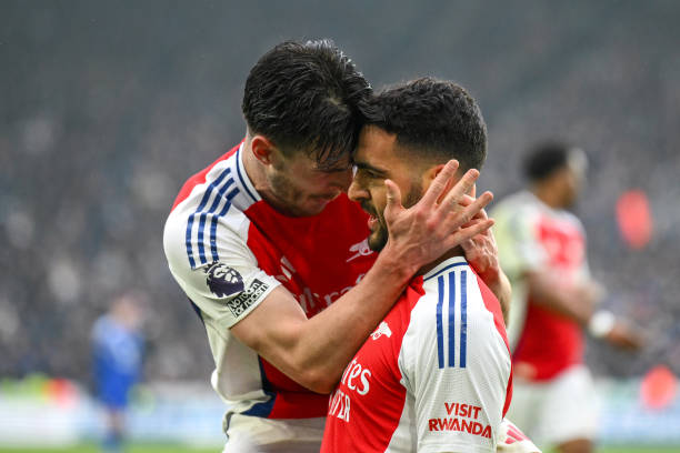 的青少年球 的青少年球